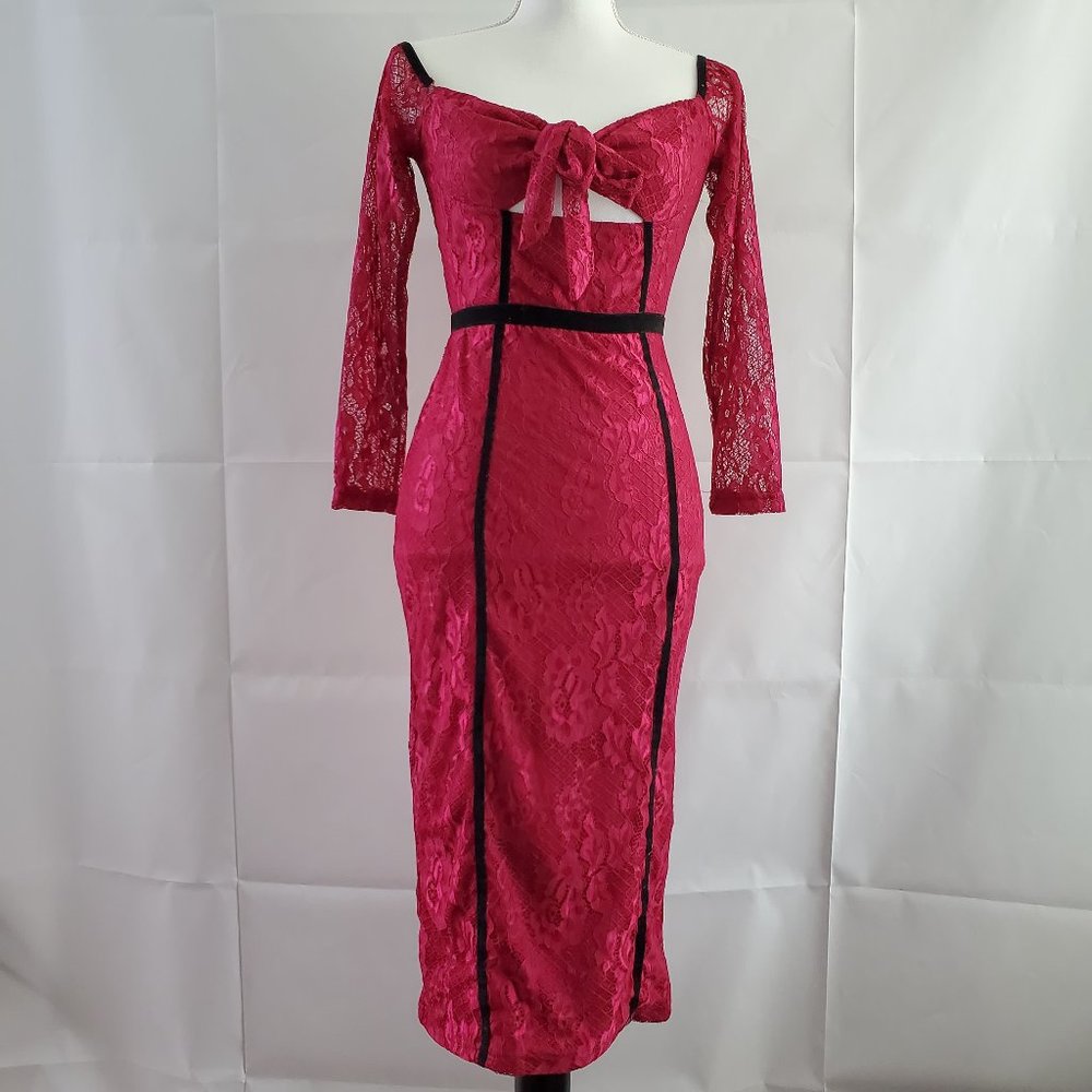 NWT PrettyLittleThing Women Lace Velvet Midi Dress